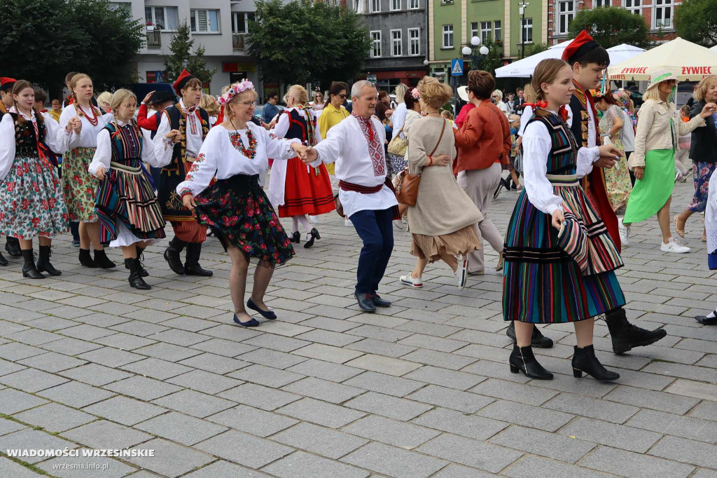 Łączący Pokolenia Polonez