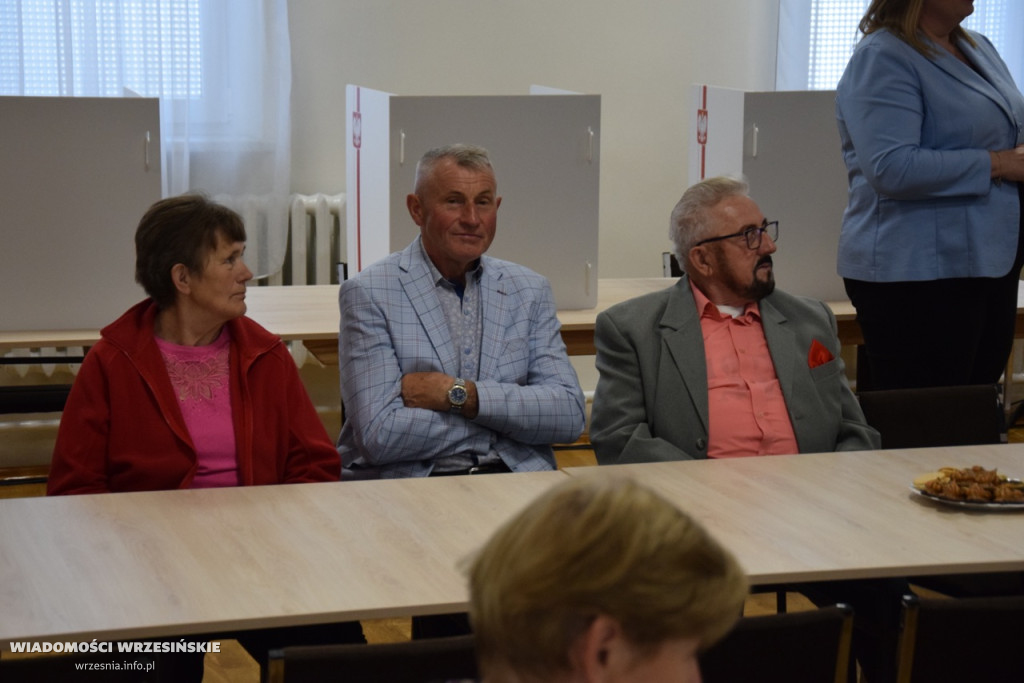 Zebranie wiejskie w Borzykowie