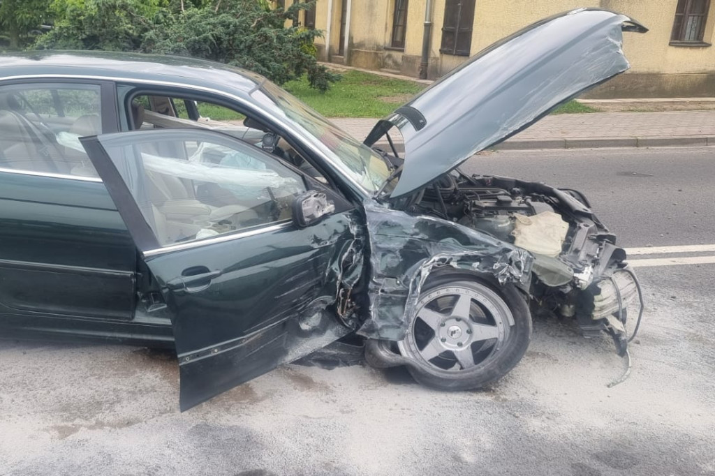 Groźnie na drodze wojewódzkiej w Kołaczkowie