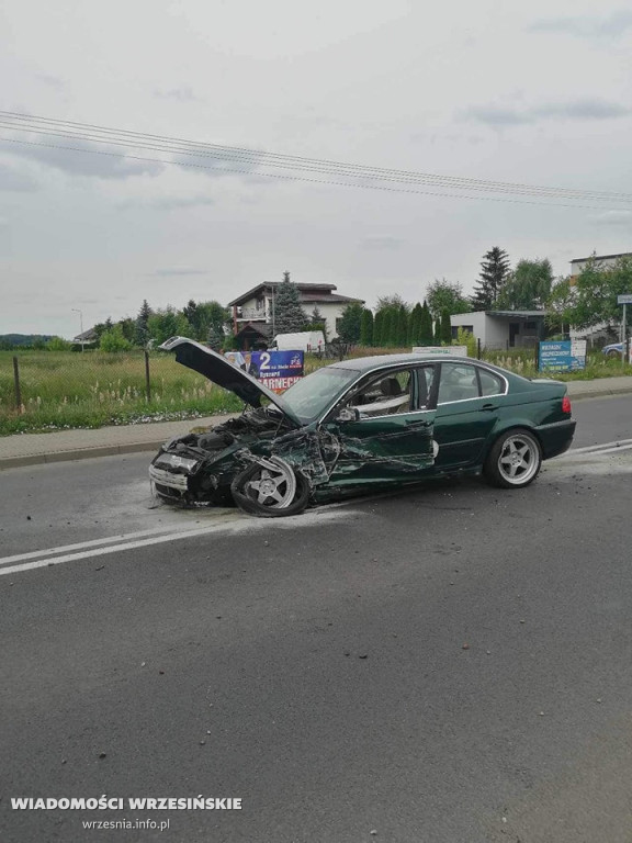 Groźnie na drodze wojewódzkiej w Kołaczkowie