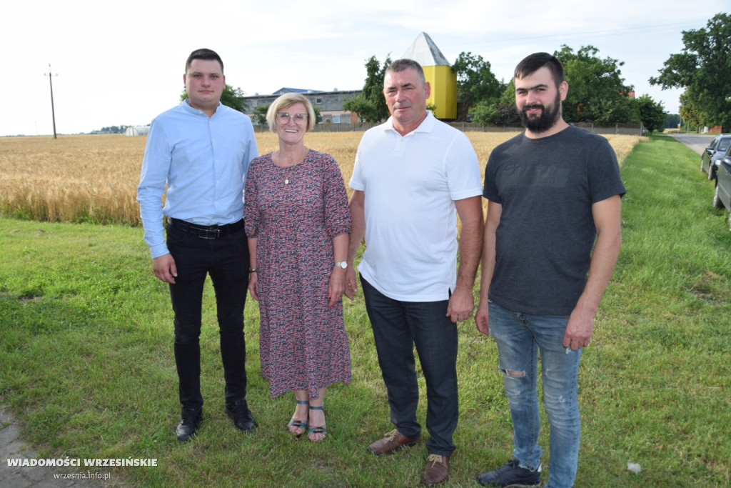 Zebranie wiejskie w Cieślach Małych