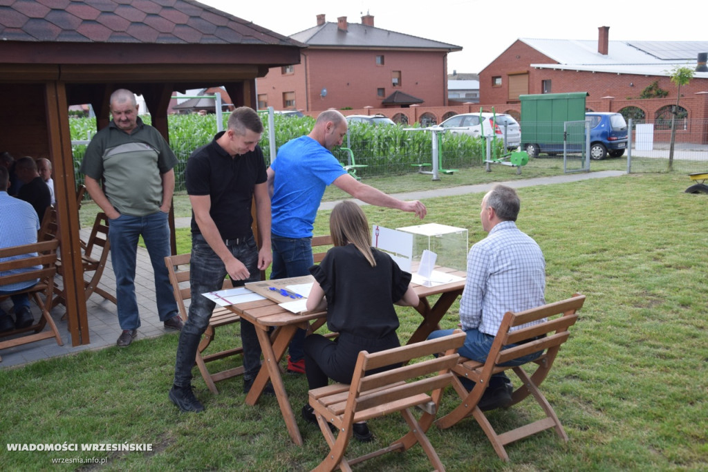 Zebranie wiejskie w Cieślach Wielkich