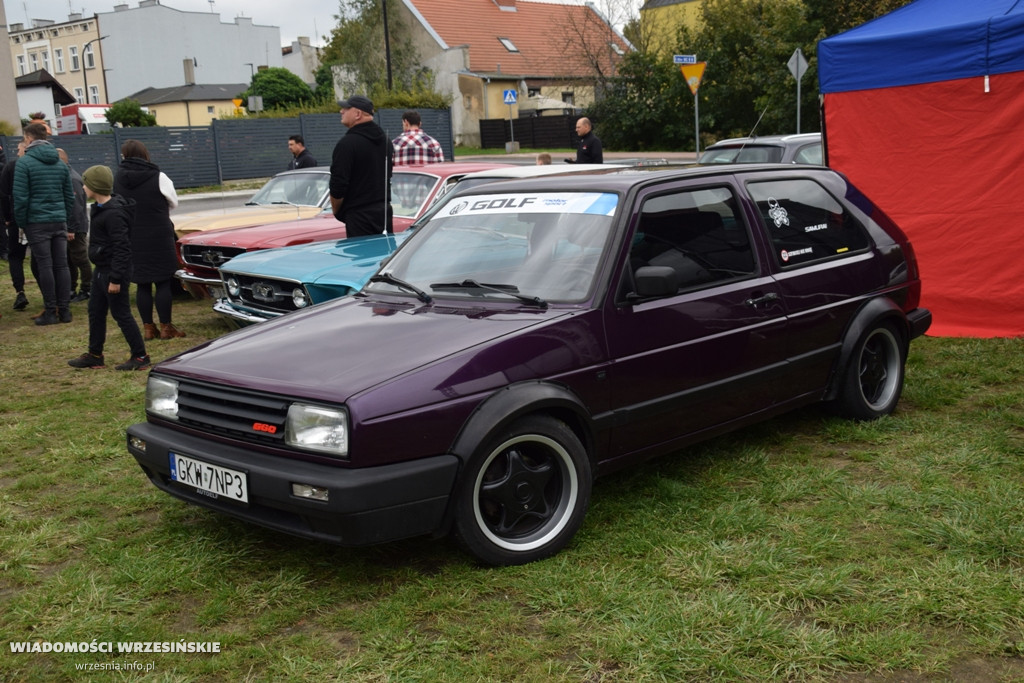 Zlot fordów przy ul. Wrzosowej
