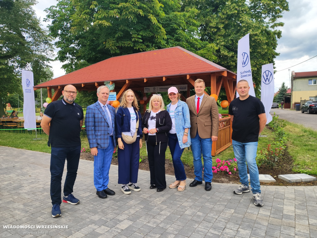 Wiejska świetlica pod gołym niebem już gotowa!