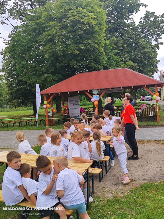 Wiejska świetlica pod gołym niebem już gotowa!