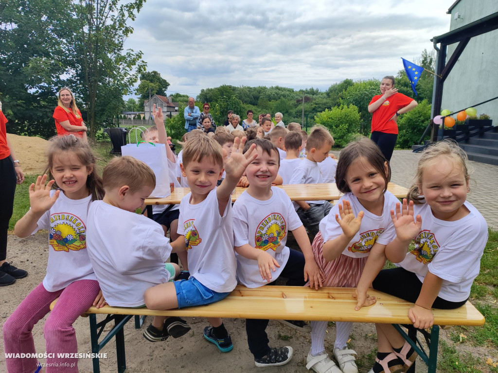 Wiejska świetlica pod gołym niebem już gotowa!