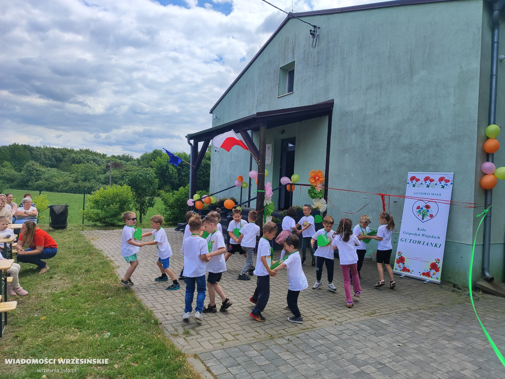 Wiejska świetlica pod gołym niebem już gotowa!