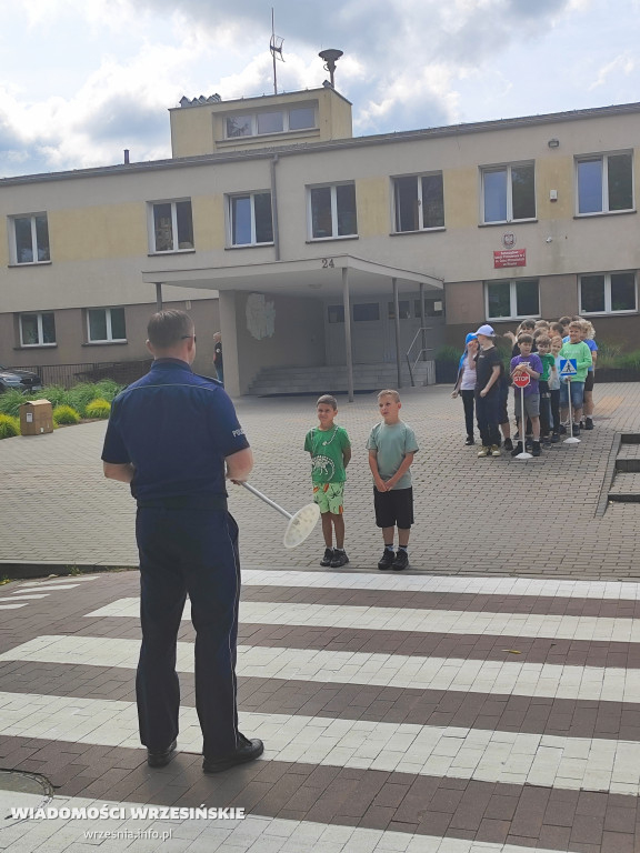 Bezpieczniej na hulajnogach.