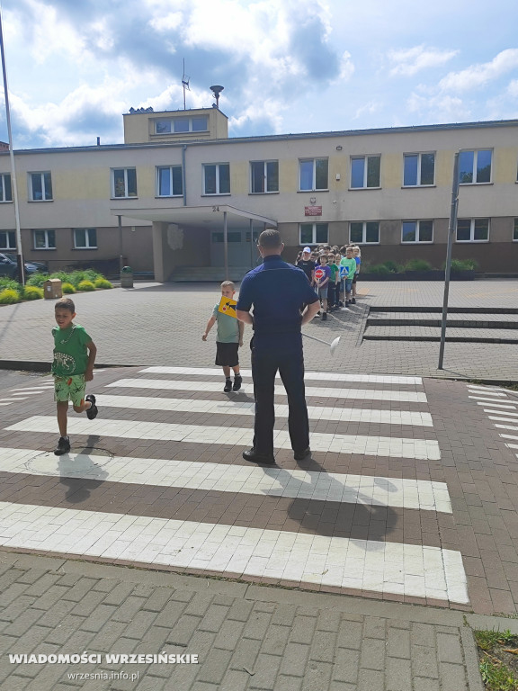 Bezpieczniej na hulajnogach.