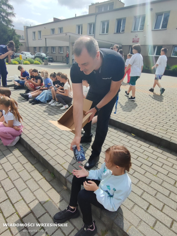 Bezpieczniej na hulajnogach.