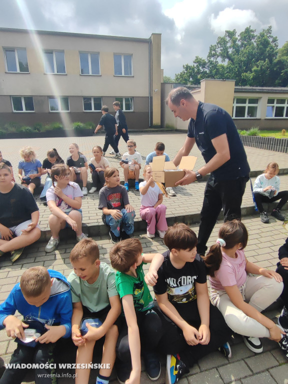 Bezpieczniej na hulajnogach.