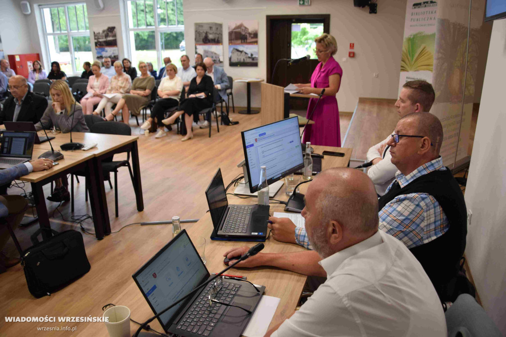 Absolutorium burmistrza Nekli 2025