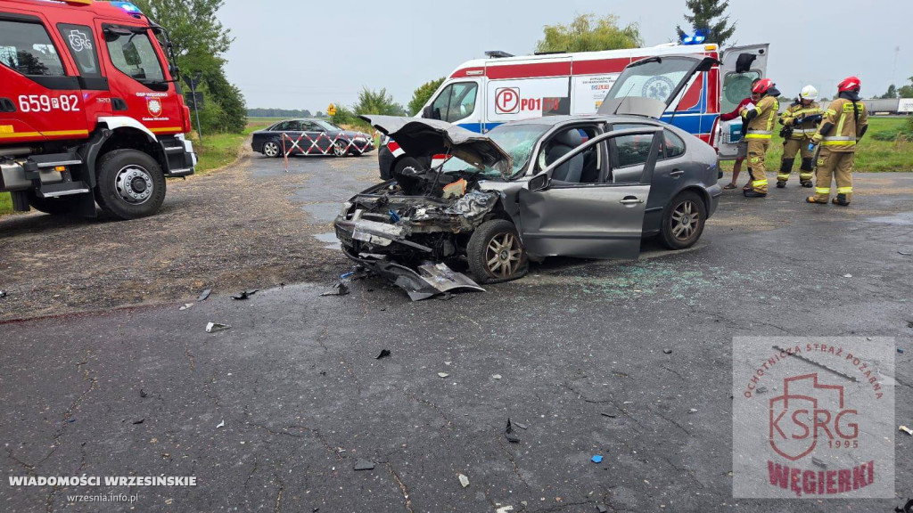 Zderzenie osobówki z pojazdem ciężarowym