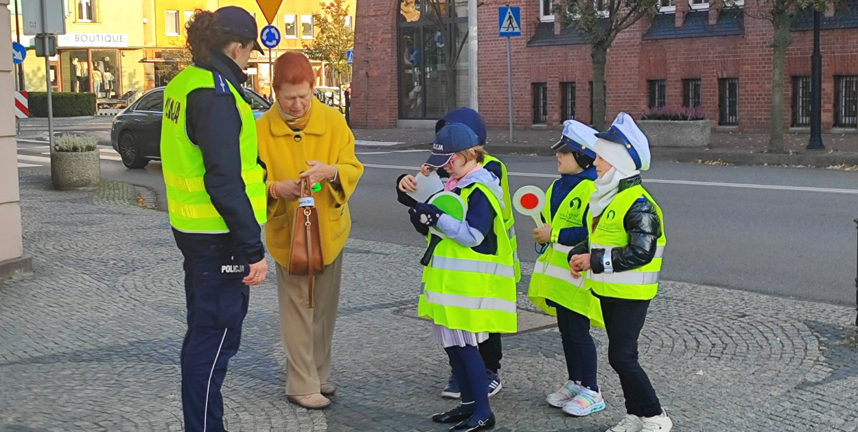 Odblaskowa szkoła na ulicach Wrześni