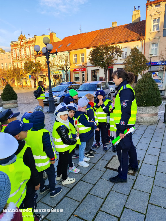 Odblaskowa szkoła na ulicach Wrześni
