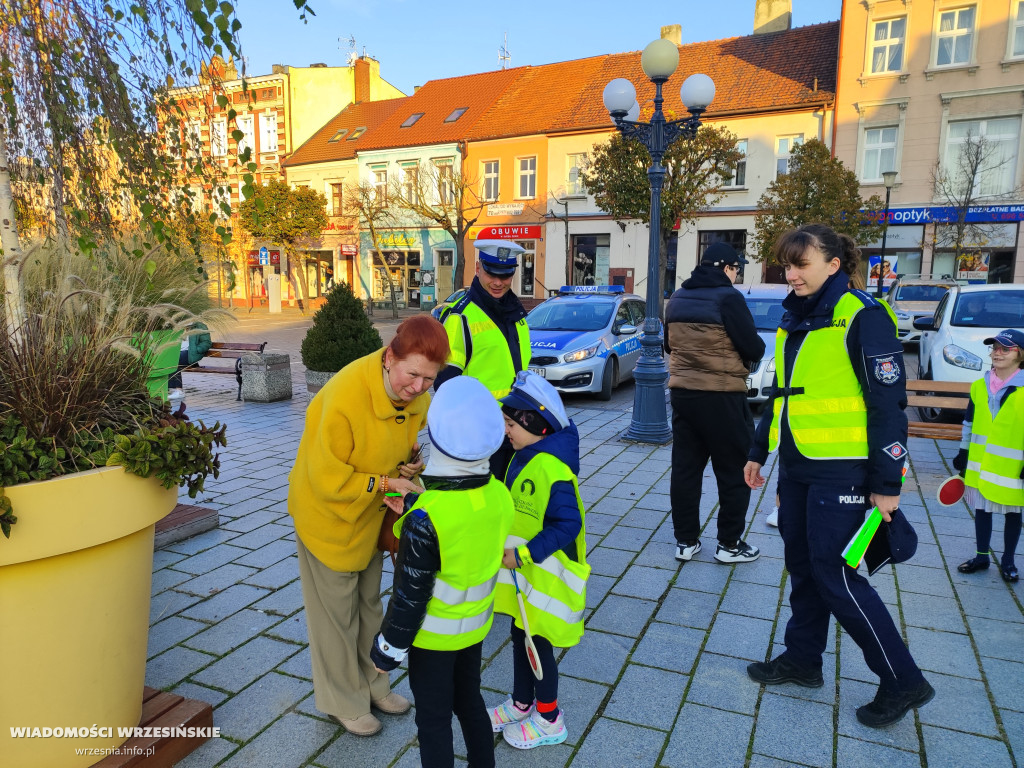 Odblaskowa szkoła na ulicach Wrześni
