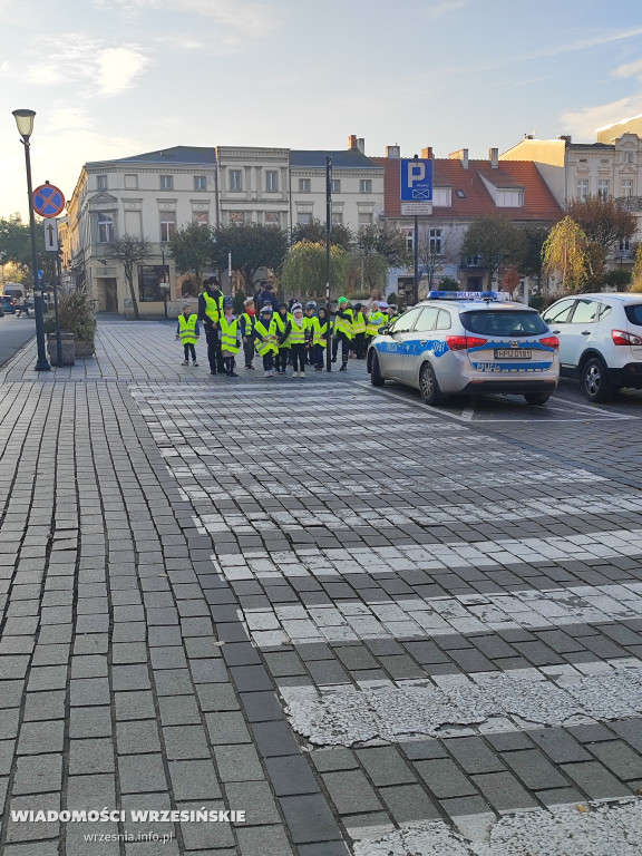 Odblaskowa szkoła na ulicach Wrześni