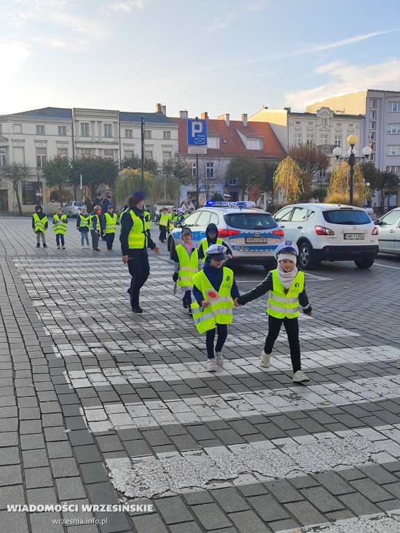 Odblaskowa szkoła na ulicach Wrześni