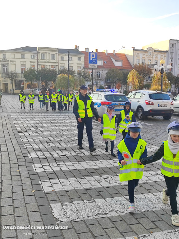 Odblaskowa szkoła na ulicach Wrześni