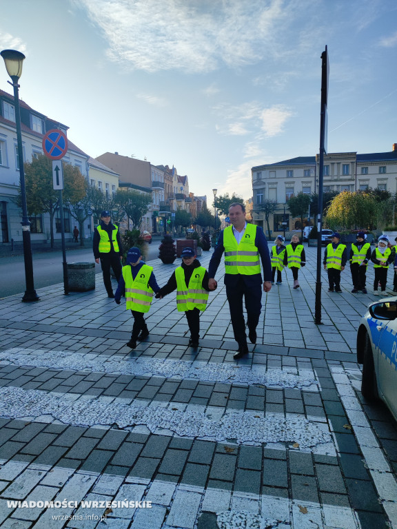 Odblaskowa szkoła na ulicach Wrześni