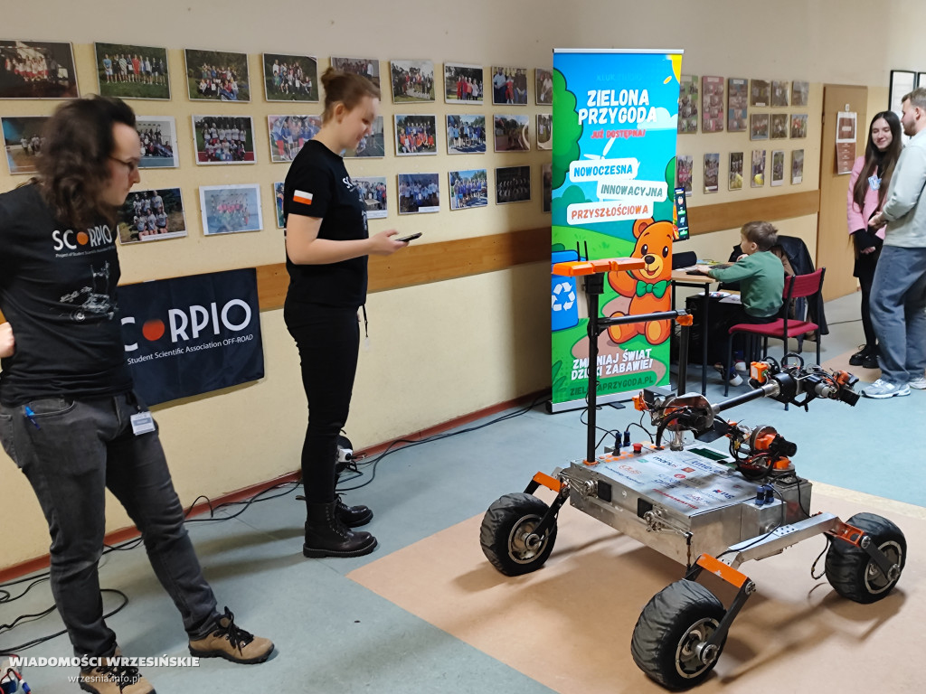 Nobliści + nowe technologie = Koderek