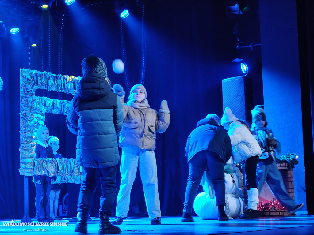 Magia Świąt Bożego Narodzenia w SSP 2