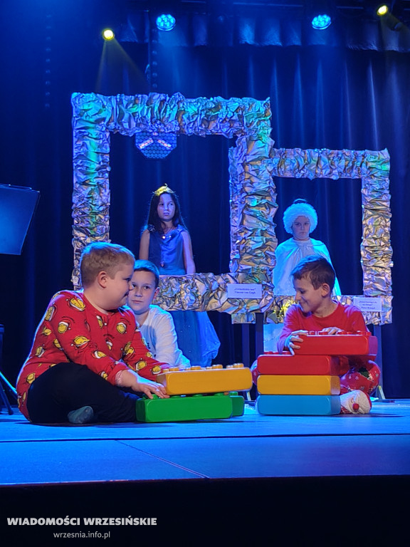 Magia Świąt Bożego Narodzenia w SSP 2