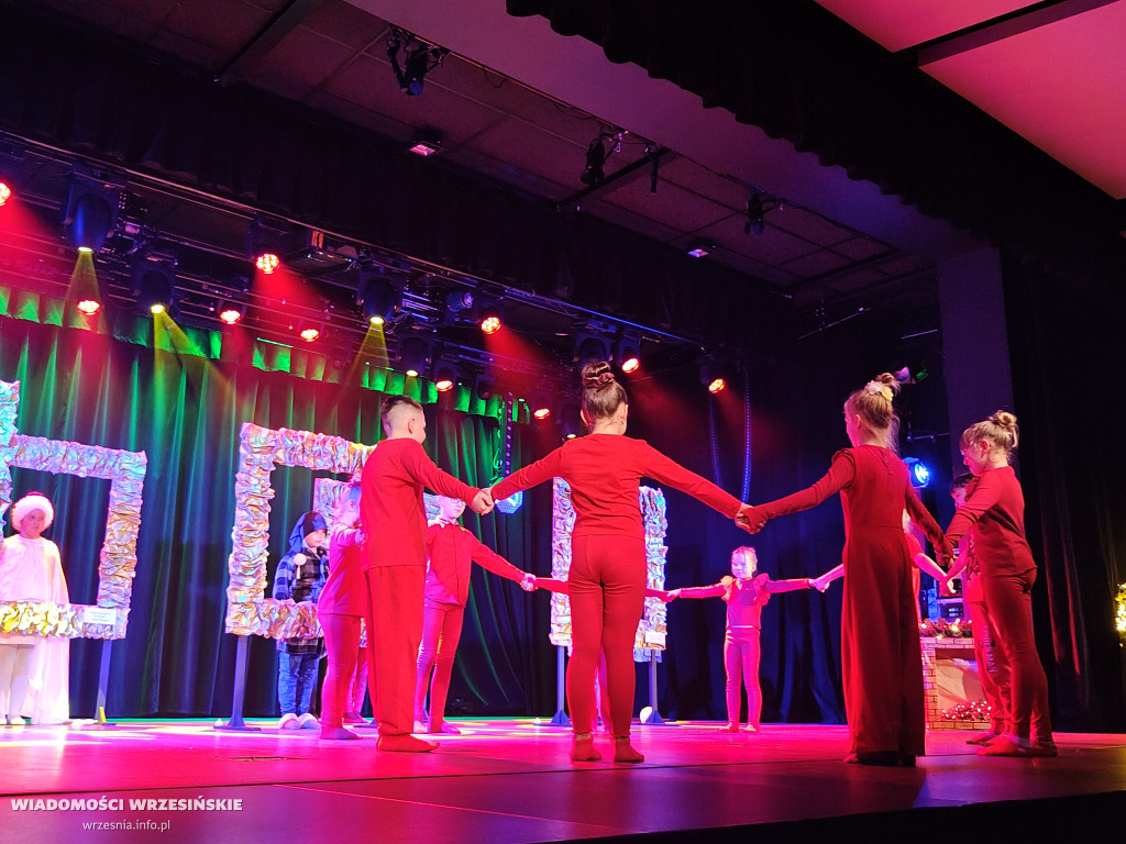 Magia Świąt Bożego Narodzenia w SSP 2