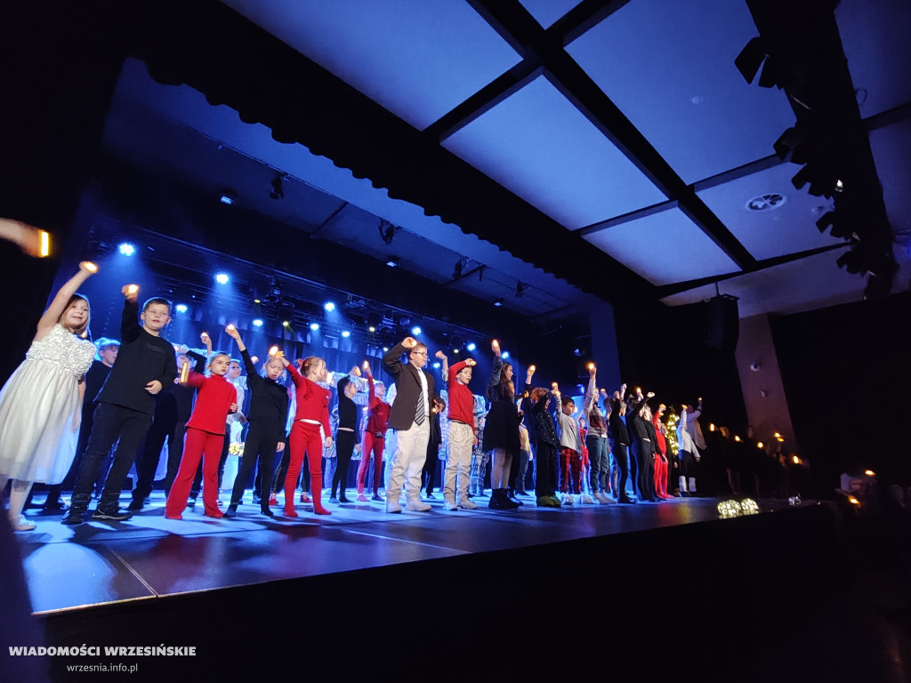 Magia Świąt Bożego Narodzenia w SSP 2