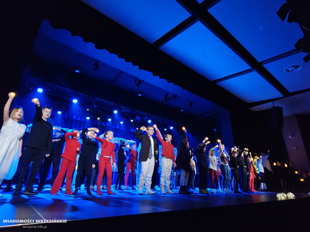 Magia Świąt Bożego Narodzenia w SSP 2