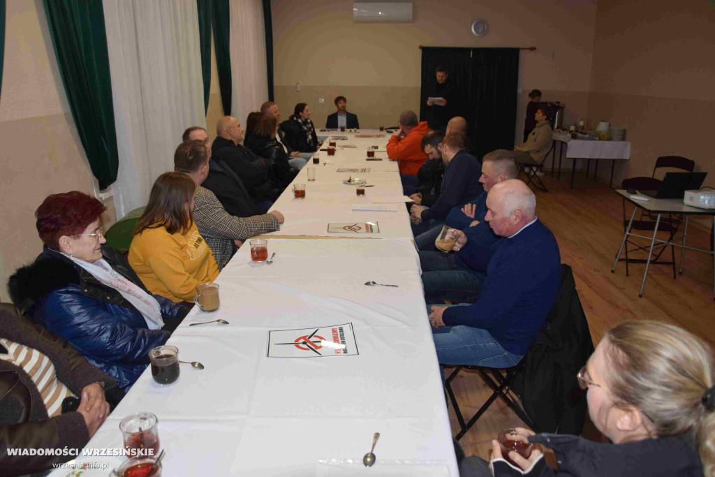 Zebranie wiejskie w Spławiu