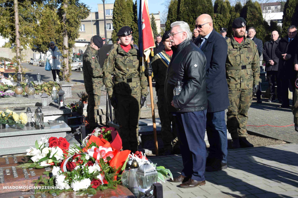 Pomnik gen. Romana Abrahama w Cieślach Małych
