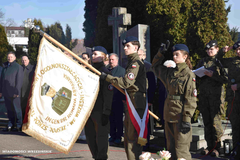 Pomnik gen. Romana Abrahama w Cieślach Małych