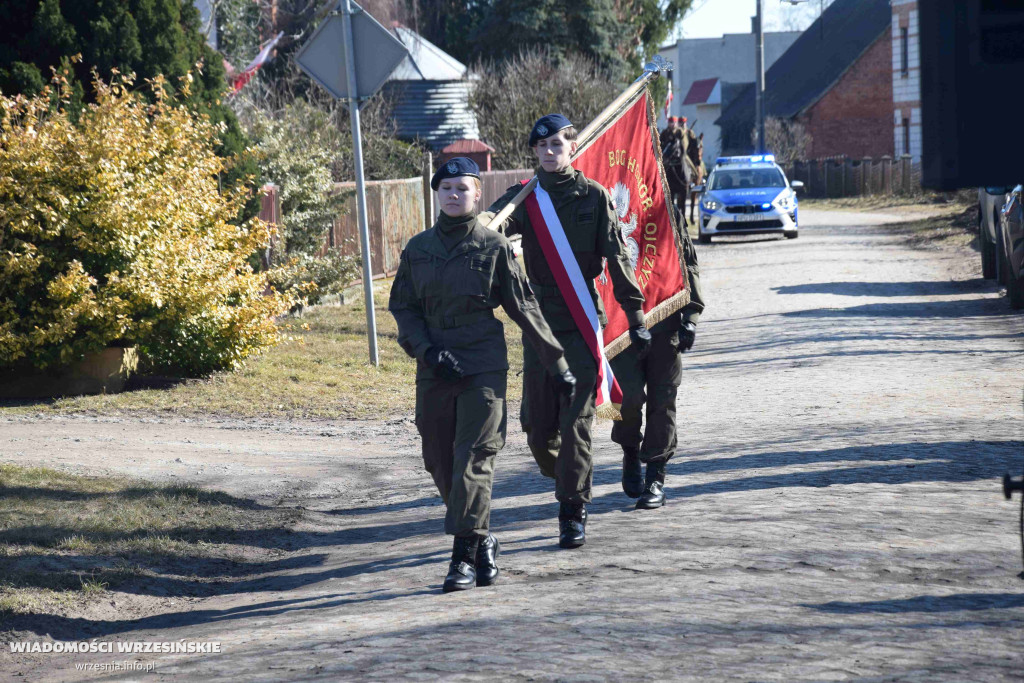 Pomnik gen. Romana Abrahama w Cieślach Małych
