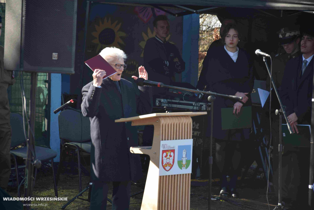 Pomnik gen. Romana Abrahama w Cieślach Małych