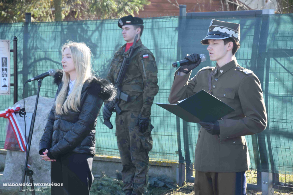 Pomnik gen. Romana Abrahama w Cieślach Małych
