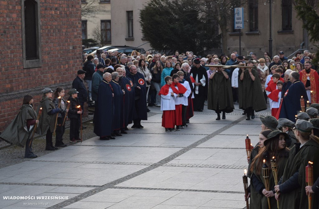 Droga Krzyżowa ulicami Wrześni