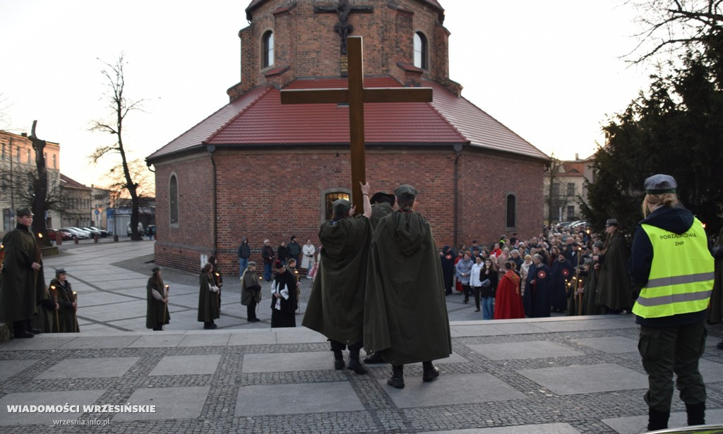 Droga Krzyżowa ulicami Wrześni