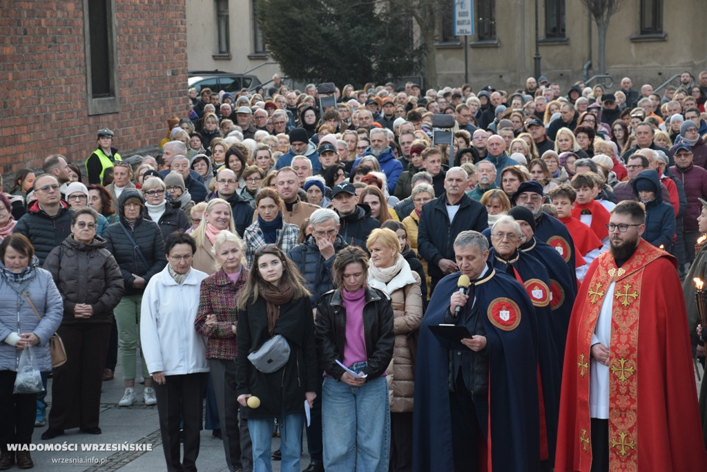 Droga Krzyżowa ulicami Wrześni