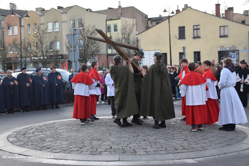 Droga Krzyżowa ulicami Wrześni