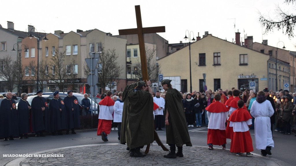 Droga Krzyżowa ulicami Wrześni