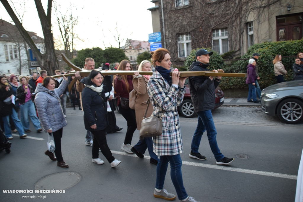 Droga Krzyżowa ulicami Wrześni