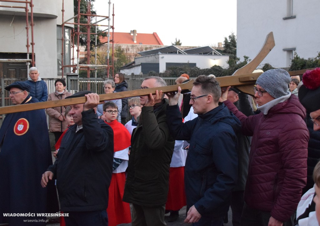 Droga Krzyżowa ulicami Wrześni