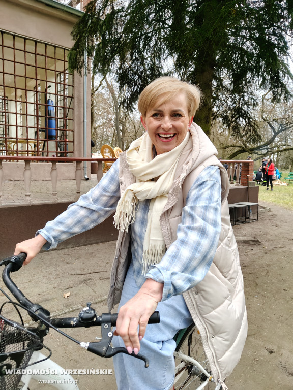 Nasadzenia drzew przy schronisku w Zielińcu