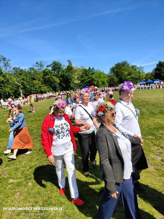 Polonez połączył pokolenia