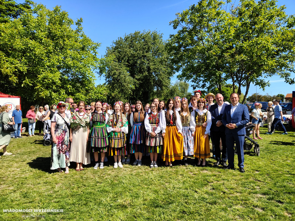 Polonez połączył pokolenia