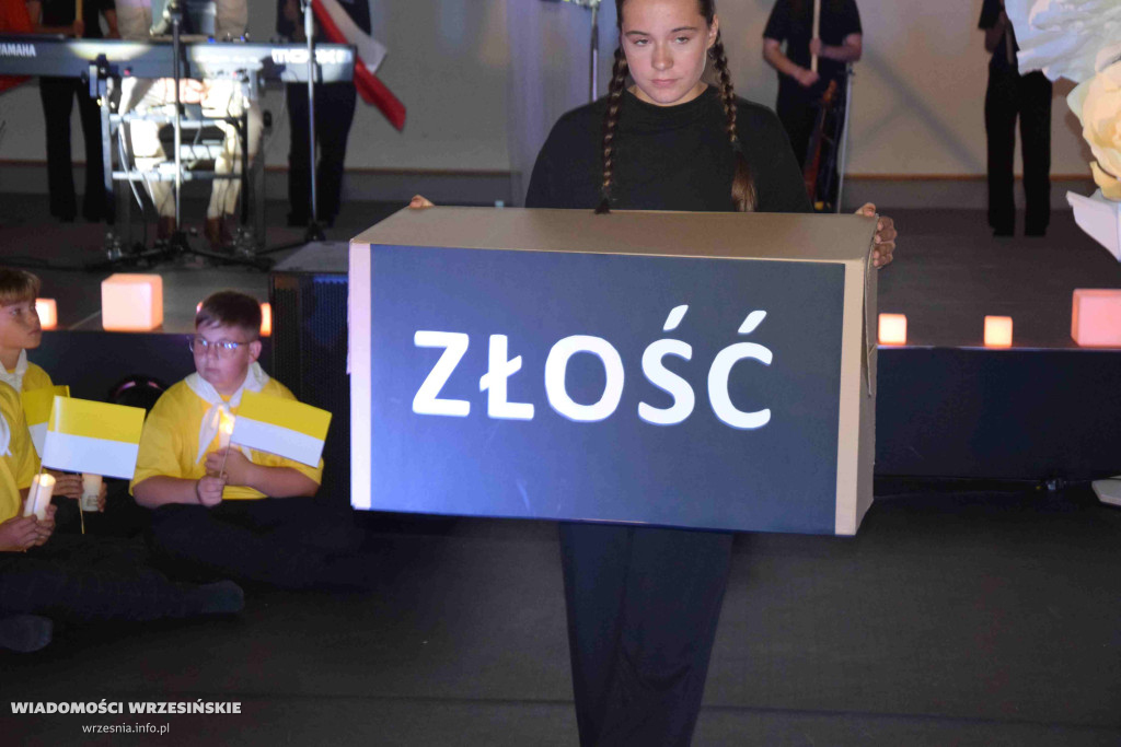 Zlot Szkół Jana Pawła II w Orzechowie
