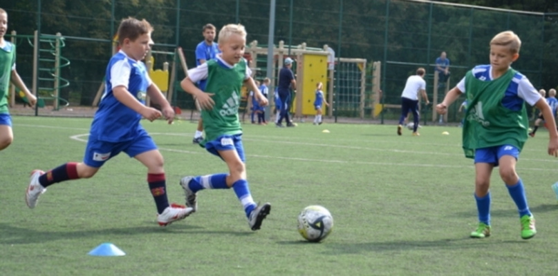 Inauguracja rozgrywek szkółki Fox (wideo/galeria)