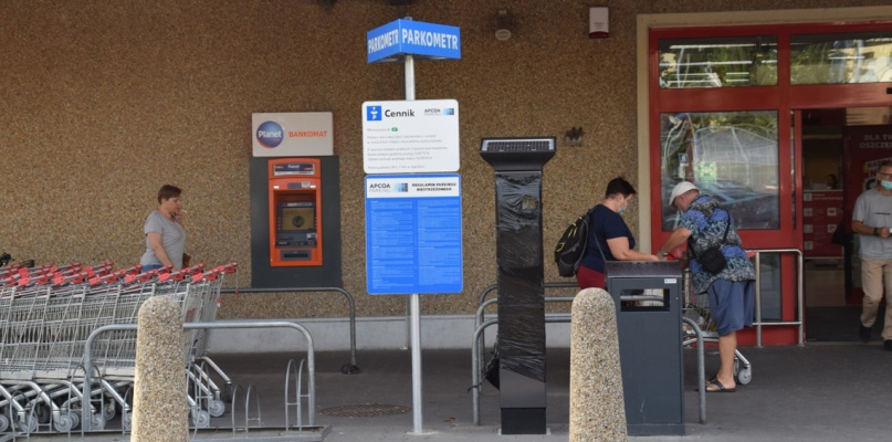 Parking przy Kauflandzie tylko dla klientów sklepu. Za dłuższy postój trzeba będzi