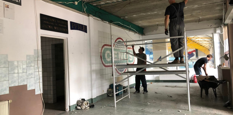 Otwarcie krytej pływalni coraz bliżej. Robota idzie pełną parą